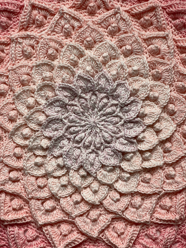 Asteria Mandala 01 18in