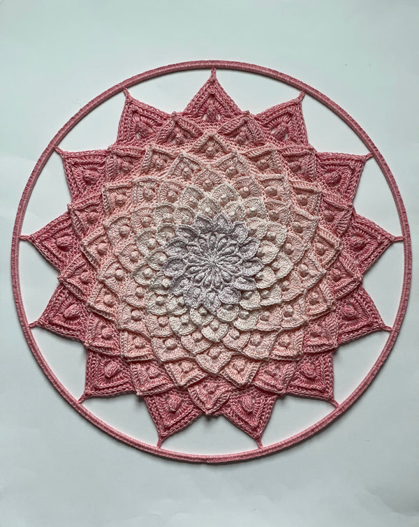 Asteria Mandala 01 18in